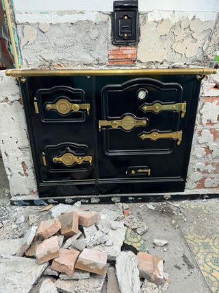 Cocina de leña Hergom N.9 sin estrenar, se instaló