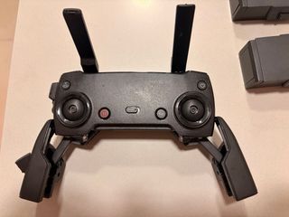 Dron DJI Mavic Air + Fly More Combo