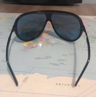 Occhiali da sole Giorgio Armani neri e blu