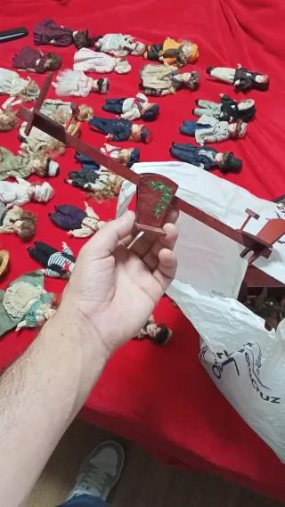 Vecchie bambole di porcellana