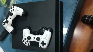 PS4 2.50firw + 2 Mandos + 2 Juegos