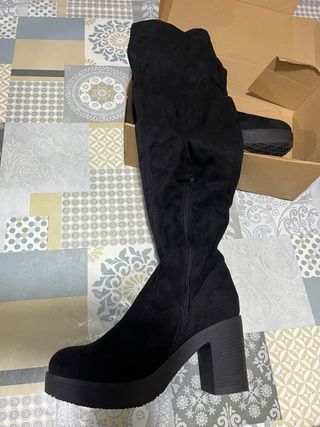 Botas altas negras