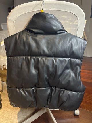Chaleco Bershka Piel Negro Talla M