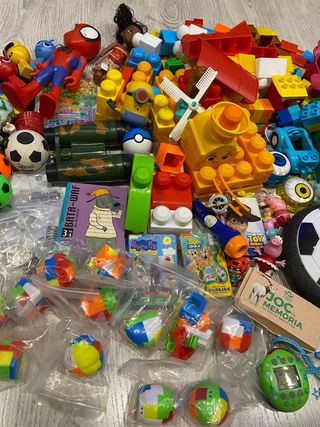 Lote de Juguetes y juegos Variados