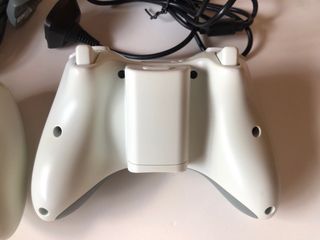 Consola Xbox 360 Blanca + 2 Mandos