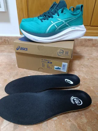 Zapatillas Asics Nimbus 27 running usadas