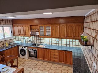 Habitación grande soleada Lleida