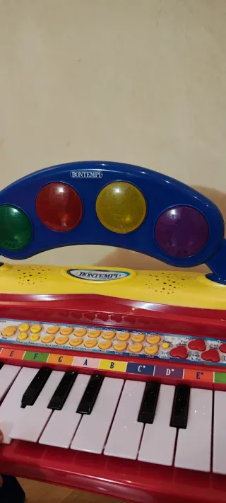 Tastiera Bontempi con microfono e sgabello