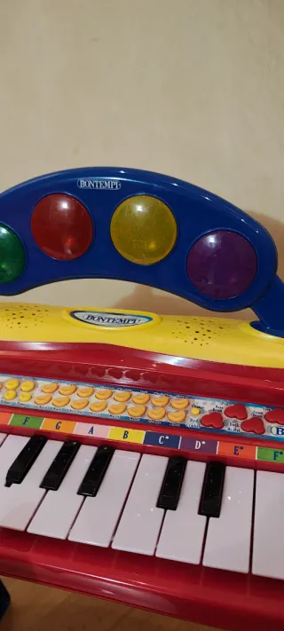 Tastiera Bontempi con microfono e sgabello