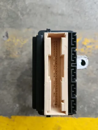 Centralina Suspensão Audi A6 4Z7907553A