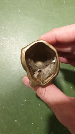 Gato decorativo de bronce