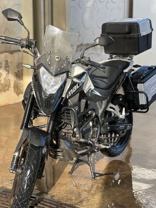 Macbor Montana XR1 - Casi NUEVA  14.600km