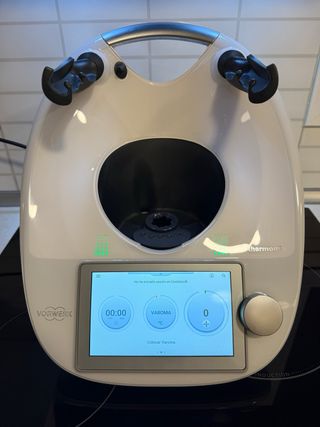 Thermomix TM6 con todos los accesorios