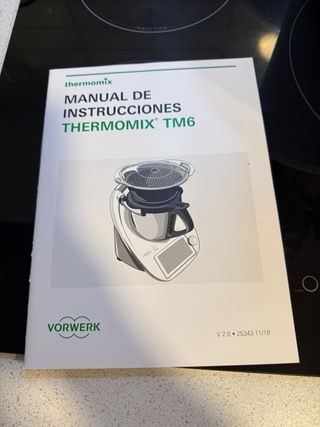 Thermomix TM6 con todos los accesorios
