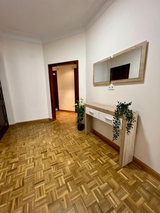 Habitación en Gran Vía Santiago Ramón y Cajal, 27