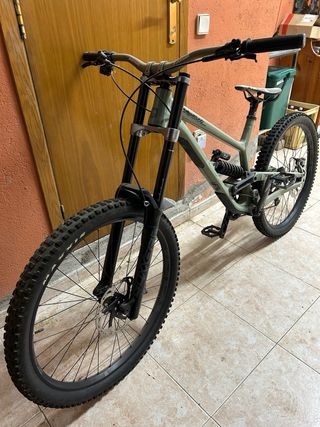 COMMENCAL FURIOUS
