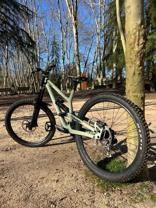 COMMENCAL FURIOUS