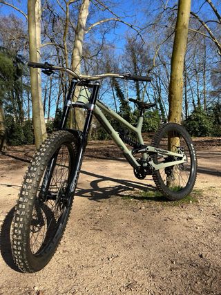 COMMENCAL FURIOUS