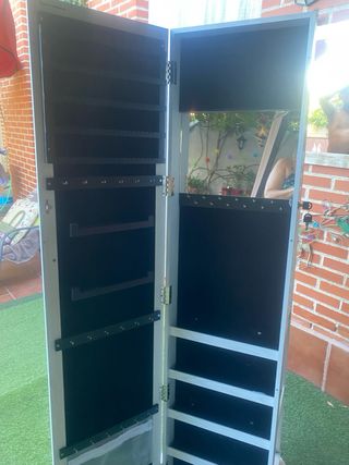 Espejo joyero con almacenamiento