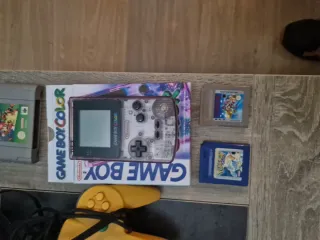 Pacchetto Console N64, GBC, Xbox One, 2 Wii, giochi