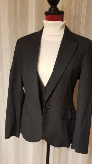 Traje Raya Diplomática con Chaleco