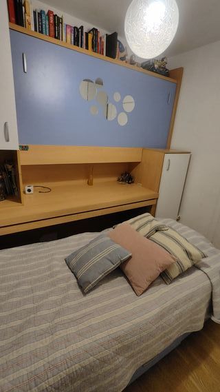 Habitación Cama nido abatible con mesa extraíble