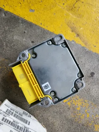 8P0 959 655 C - Unidade Airbag Audi 8P