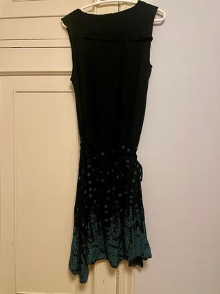 Vestido negro con estampado