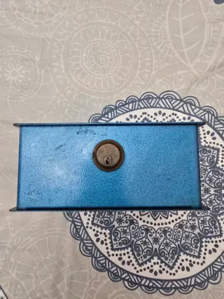 Caja Metálica Azul Vintage 15x20x9 cm