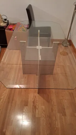 Mesa salón cristal y mármol