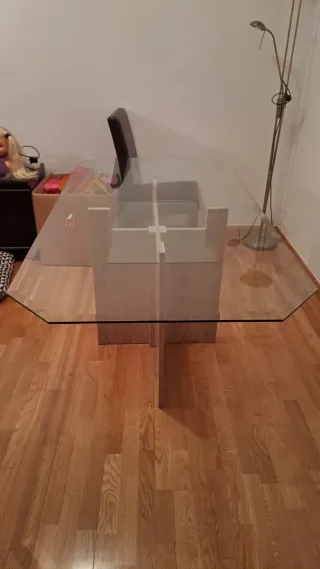 Mesa salón cristal y mármol