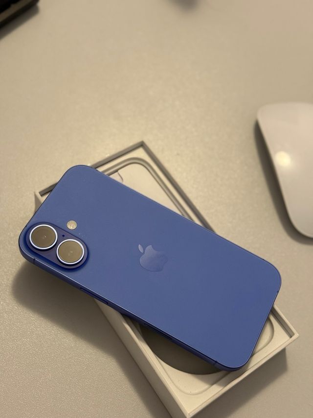 iPhone 16 128GB IMPOLUTO