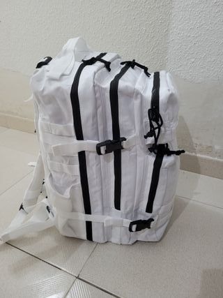 MOCHILA TACTICA MILITAR BLANCA IMPERMEABLE GYM