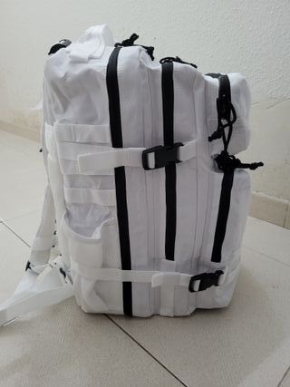 MOCHILA TACTICA MILITAR BLANCA IMPERMEABLE GYM