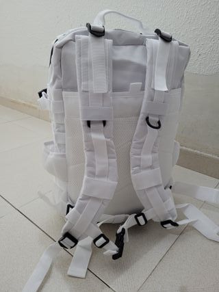 MOCHILA TACTICA MILITAR BLANCA IMPERMEABLE GYM
