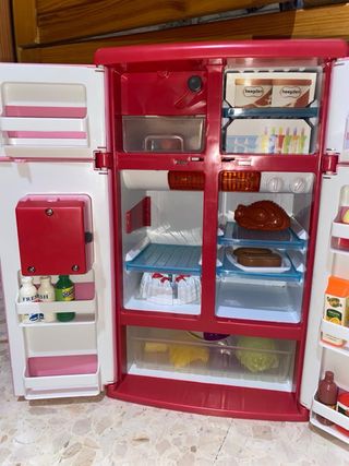 Nevera de juguete rosa