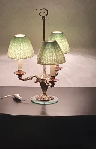 Lampada da tavolo oro e verde