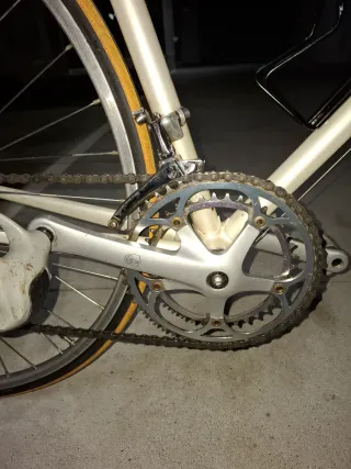 Bicicleta carretera vintage blanca