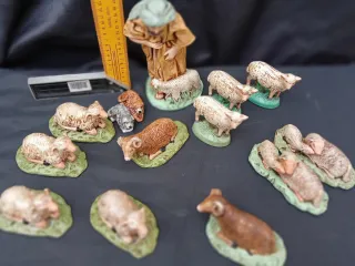 Pastore con pecore in gesso policromo