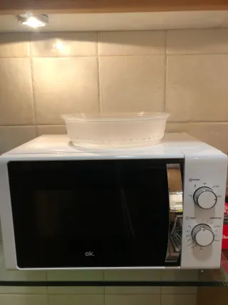 Microondas OK. OMW 2024-3 W Blanco