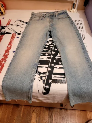 Pantalón vaquero Zara T-38.