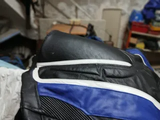 Mono de moto cuero negro