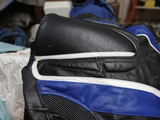 Mono de moto cuero negro