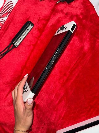 Nintendo Switch OLED - Negro/Blanco