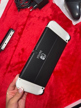 Nintendo Switch OLED - Negro/Blanco