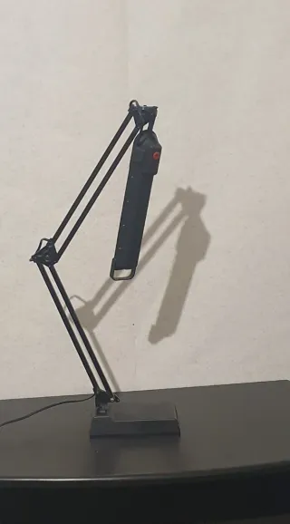 Lampada da tavolo vintage metallo/plastica nera