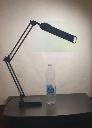 Lampada da tavolo vintage metallo/plastica nera