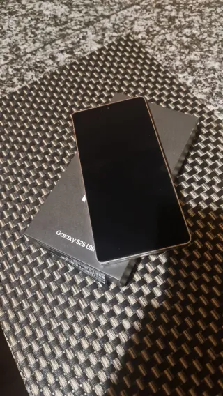 Samsung Galaxy S25 Ultra