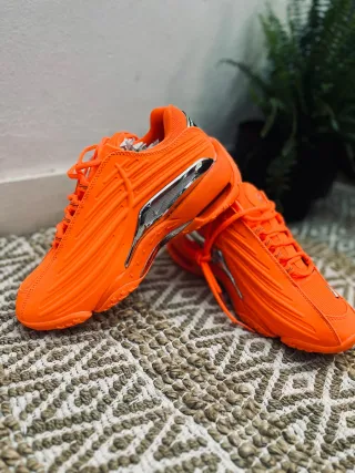 Zapatillas Naranja y Plata