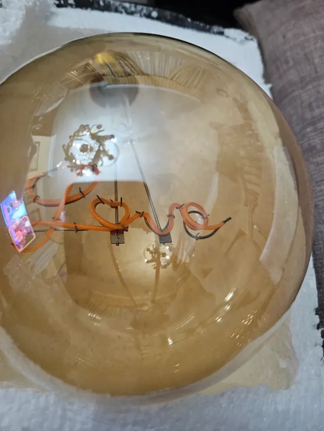 Bombilla Vintage Love Filamento Dorado